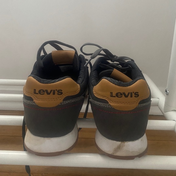 Levi’s Gray Denim Sneakers - Picture 5 of 6